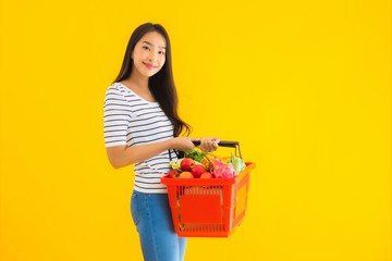 You are currently viewing Healthy Eating on a Budget-6 Tips to Eat Healthy & Stretch Your Grocery Budget